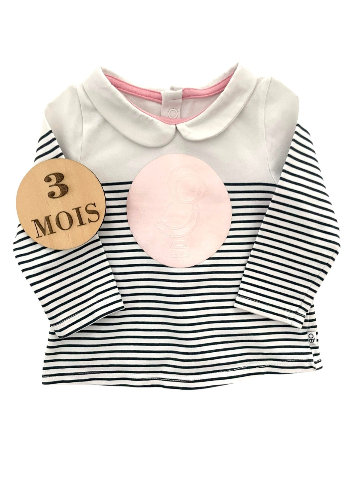 Ensemble 3 pièces ; gilet, tee-shirt à col et legging