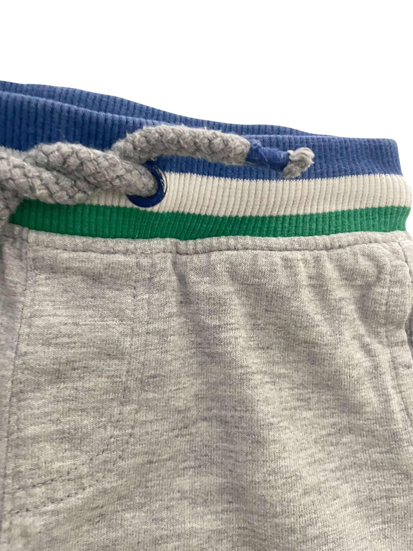 Short gris, DPAM