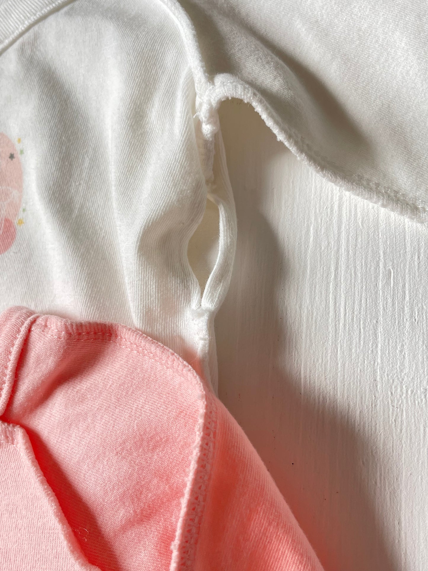 Lot 2 bodies, rose et blanc, coutures extérieures, Orchestra
