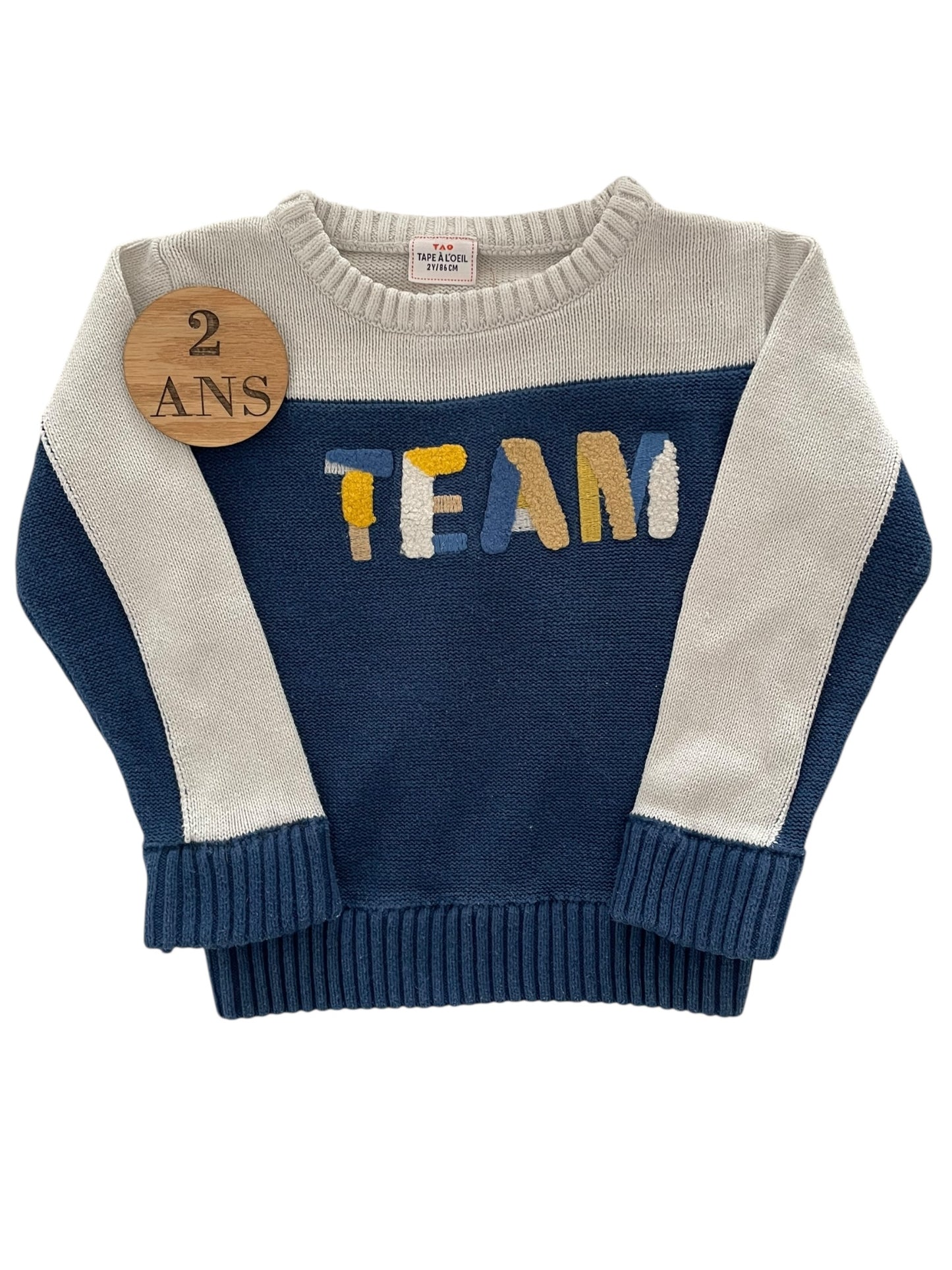 Pull en mailles, TAO