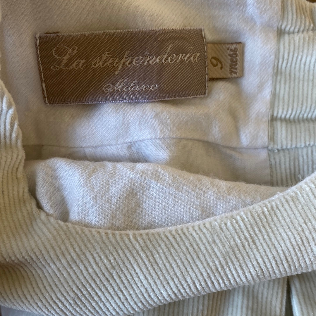 https://leurspremieresannees.com/products/barboteuse-en-velours-blanc-casse-nacree-la-stupenderia?_pos=1&_psq=.Barboteuse+en+velours%2C+blanc+cass%C3%A9%2C+nacr%C3%A9e%2C+La+stupenderia&_ss=e&_v=1.0