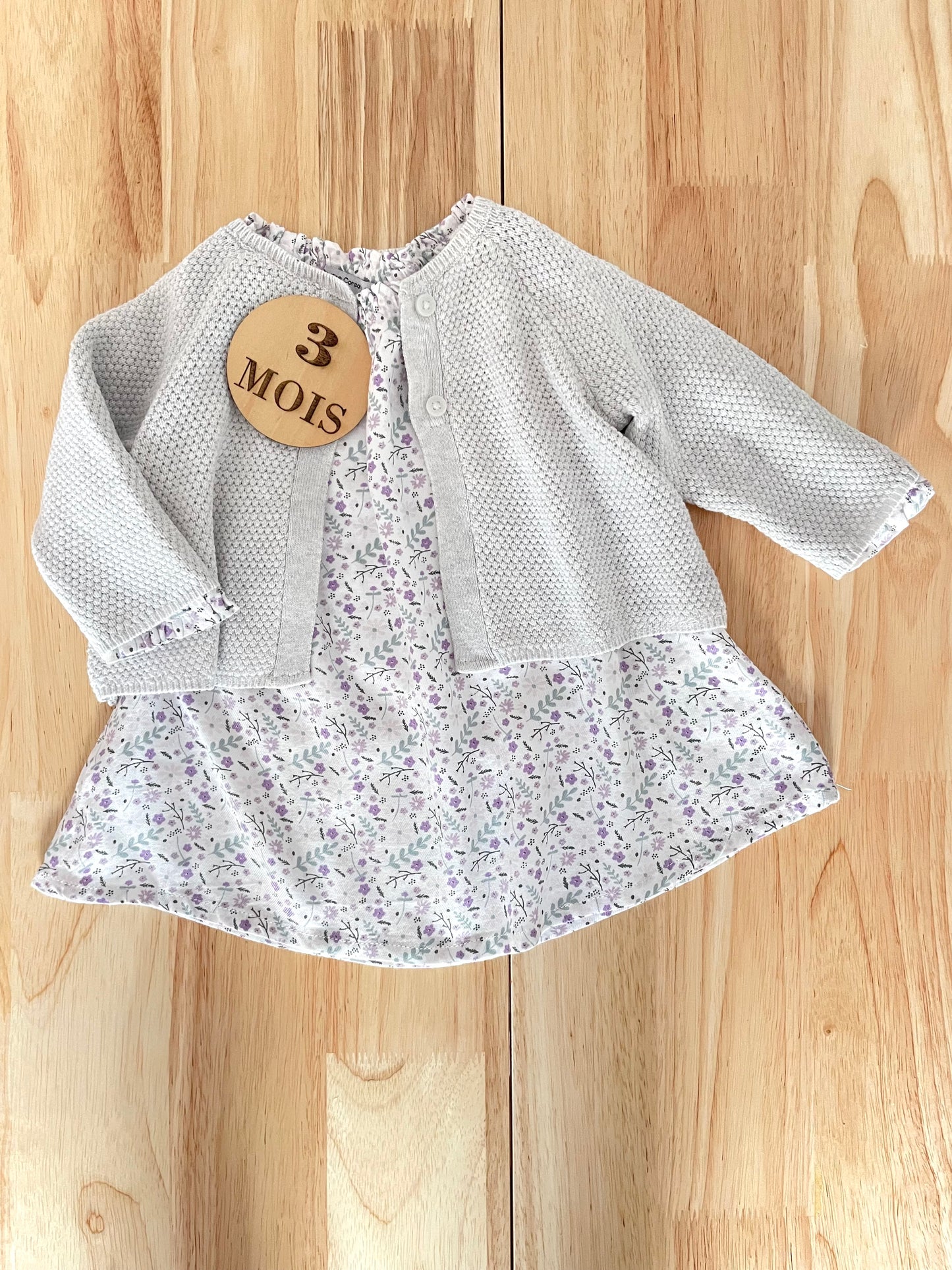 Ensemble gilet et robe fleurie
