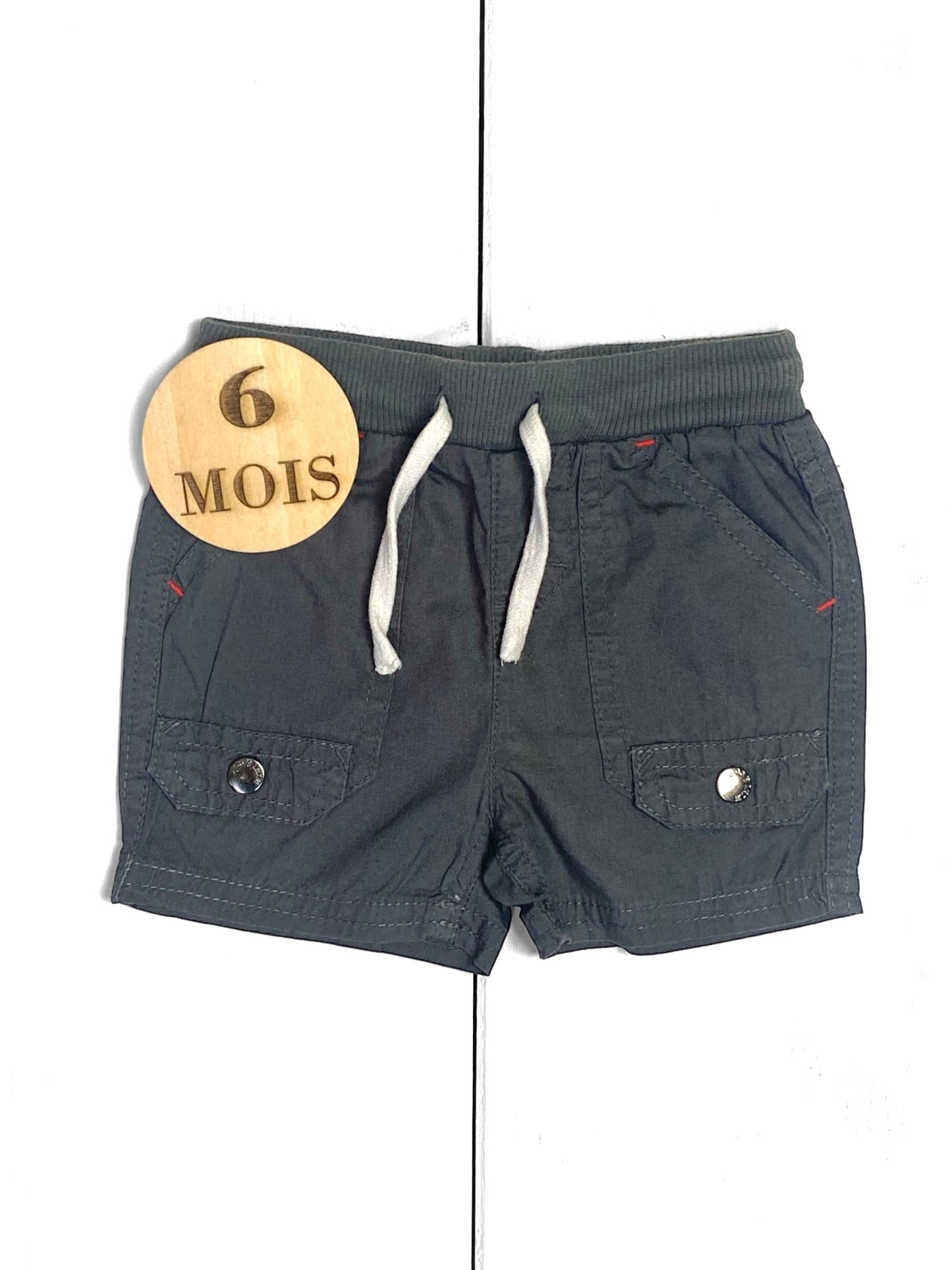 Short gris, Kiabi