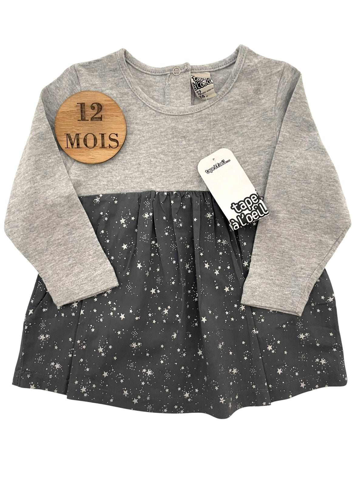 Blouse grise, étoiles, TAO