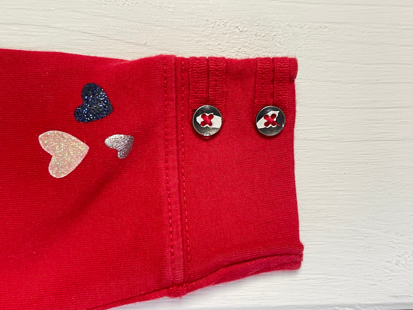 Legging rouge, boutons aux chevilles, Orchestra
