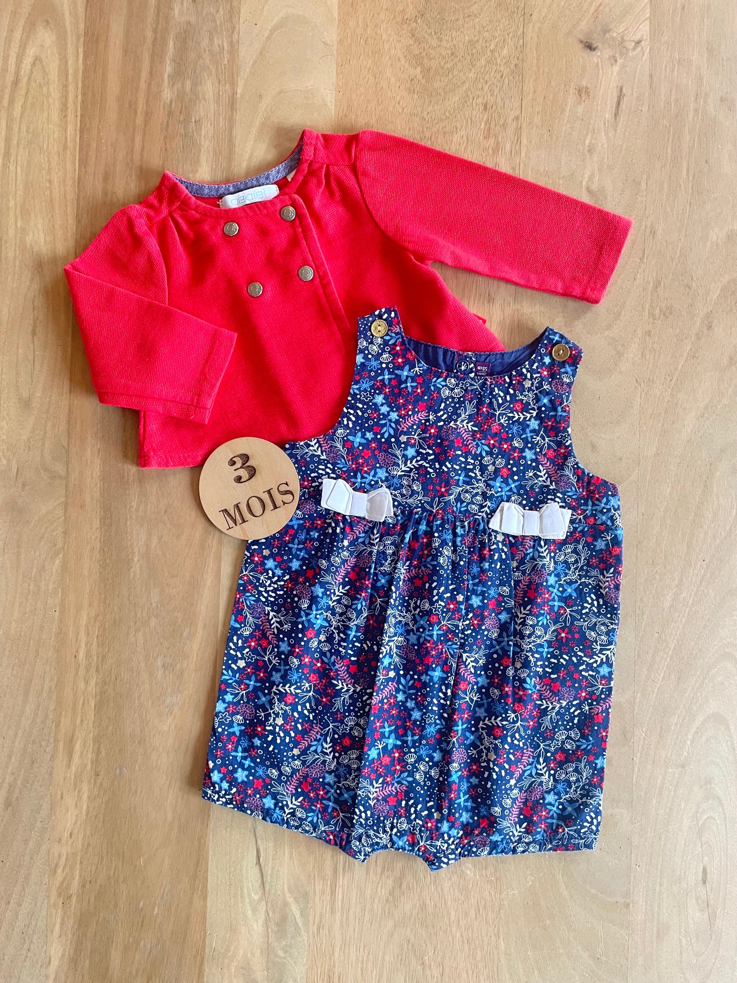 Ensemble 2 pièces, gilet court et combishort