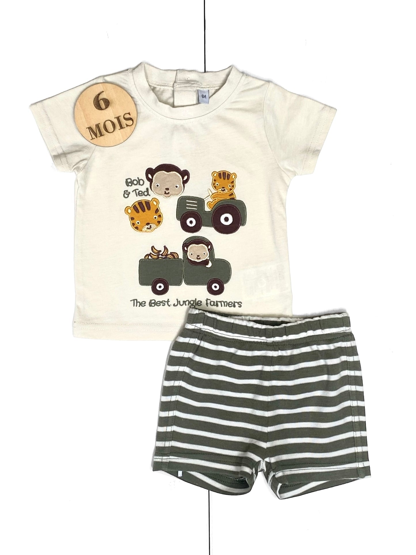 Ensemble Tee-shirt et short, écru et kaki