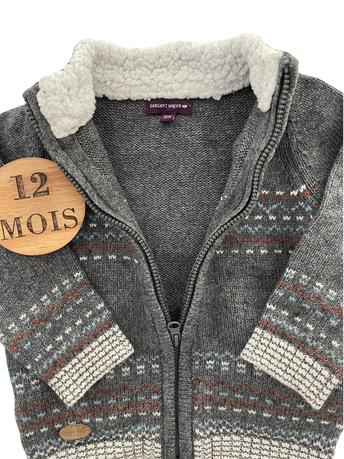 Gilet gris épais, Sergent Major