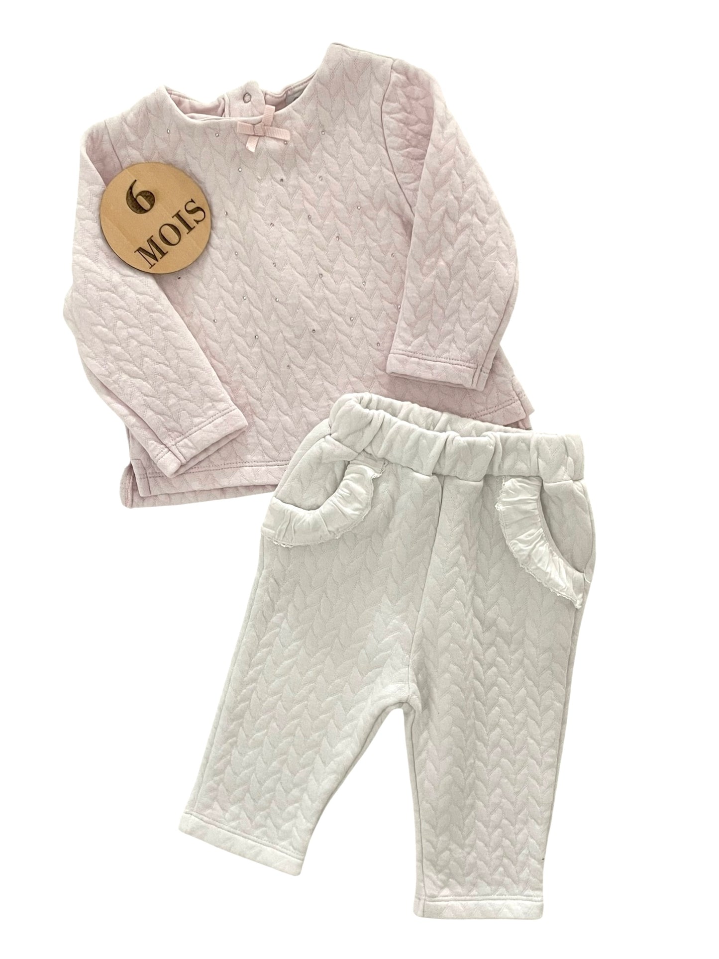 Ensemble rose et blanc, Patachou