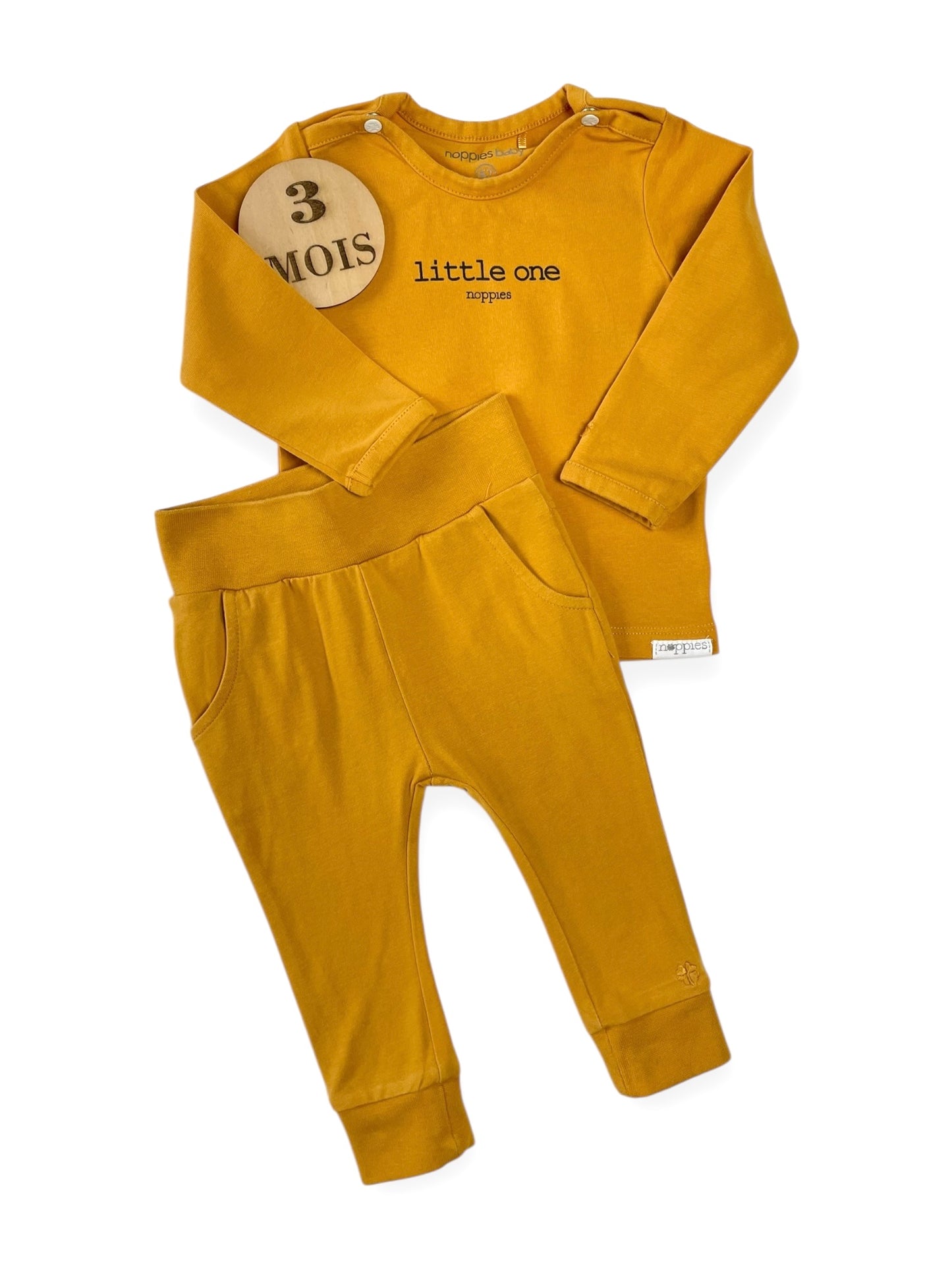 Ensemble tee-shirt et legging moutarde, Noppies