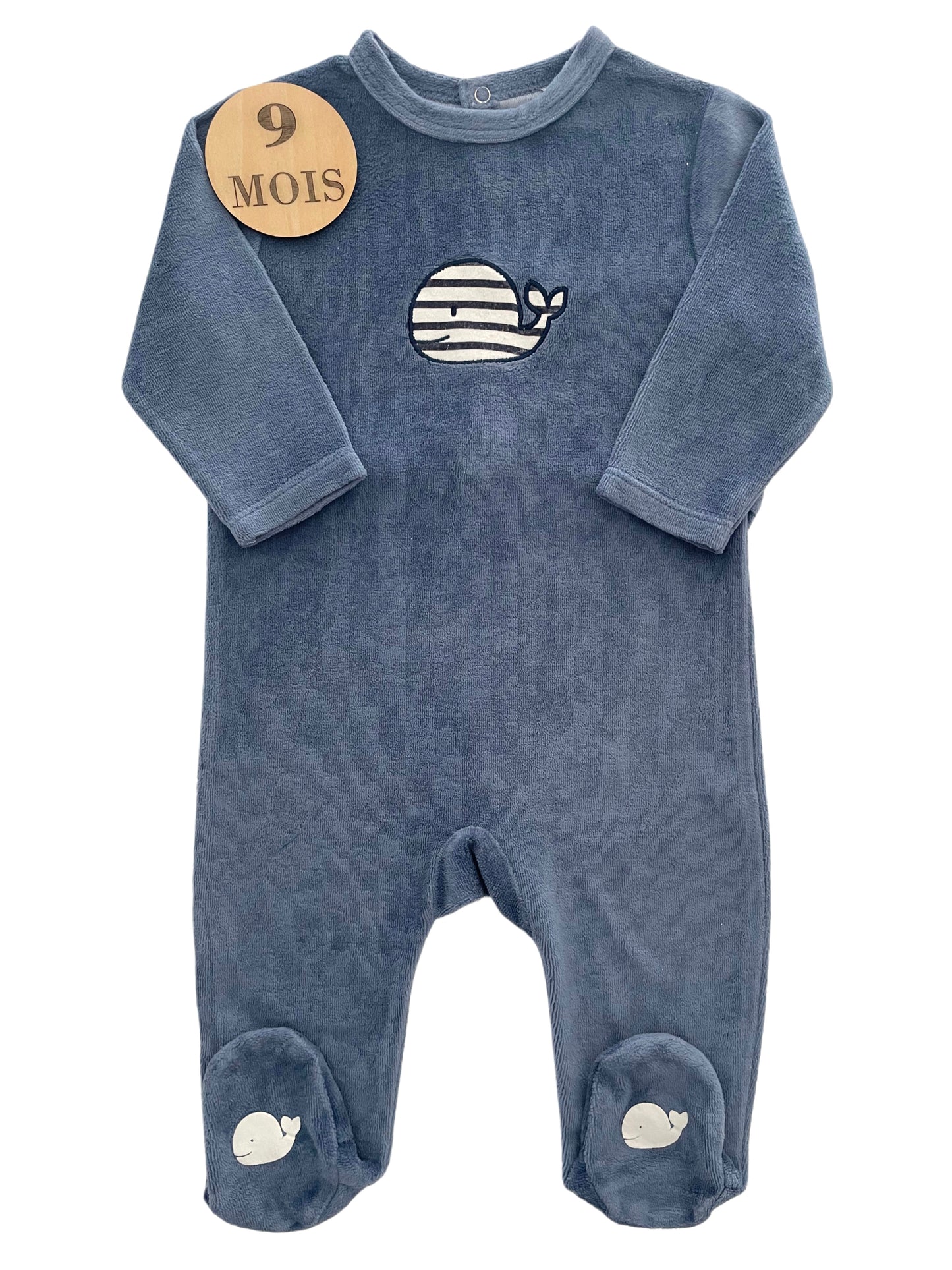 Pyjama velours bleu, Le phare de la Baleine