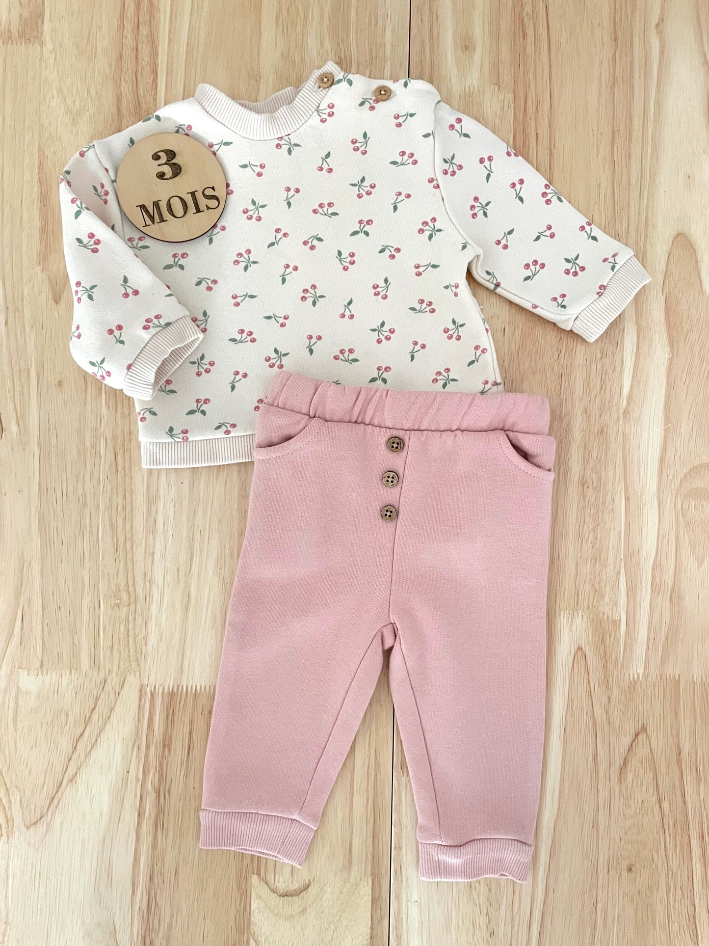 Ensemble sweat et pantalon