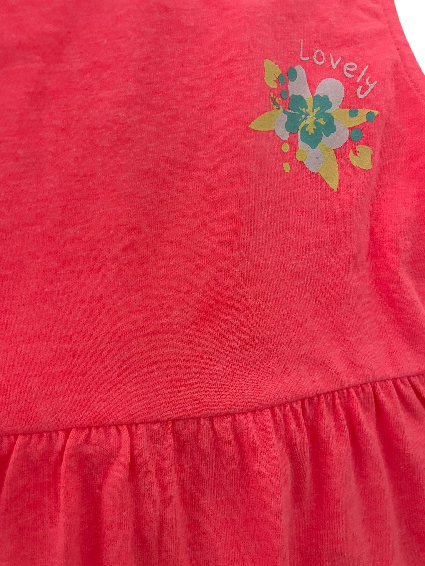 Robe rose fluo, in extenso