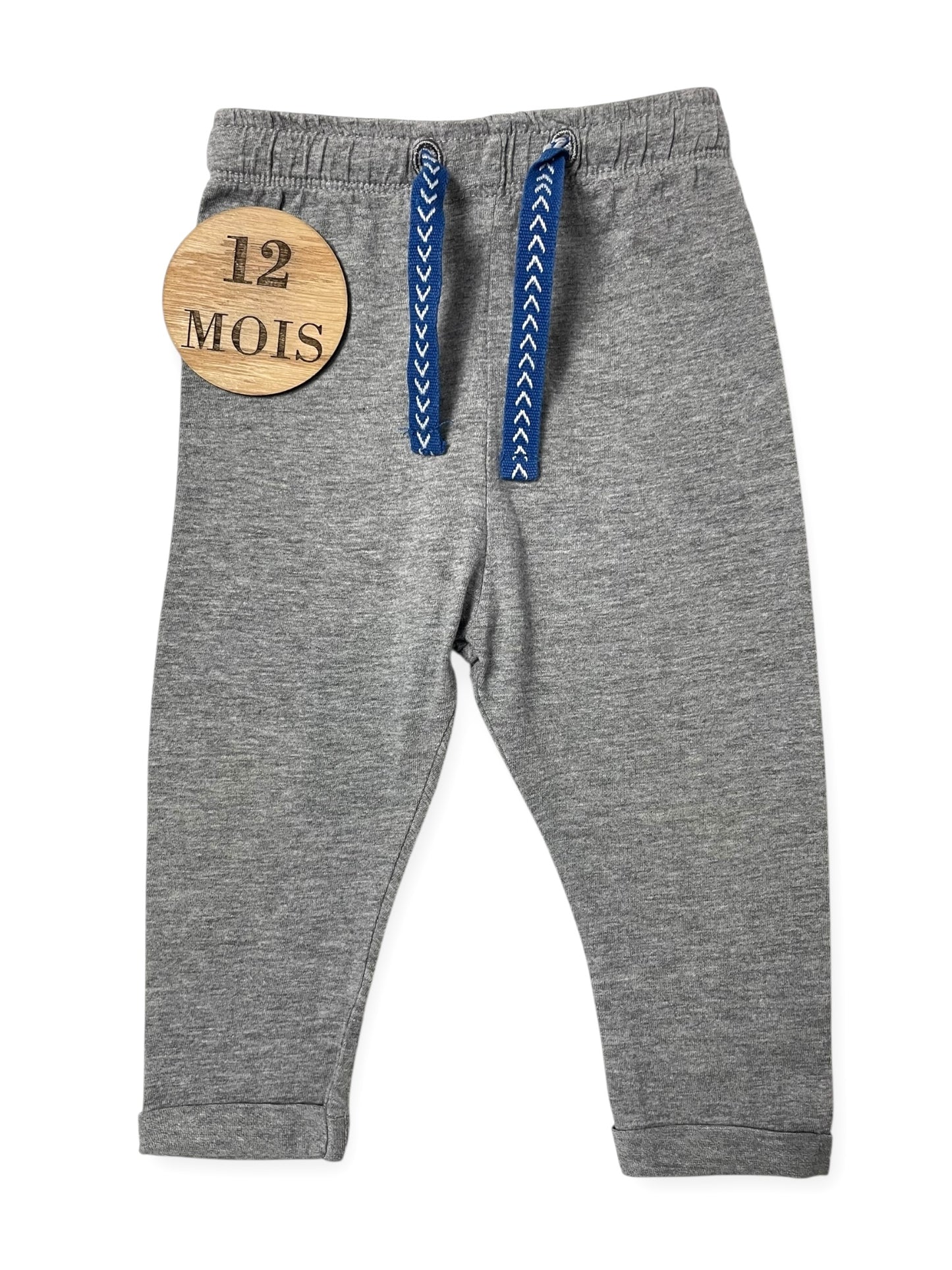 Jogging léger gris, In extenso