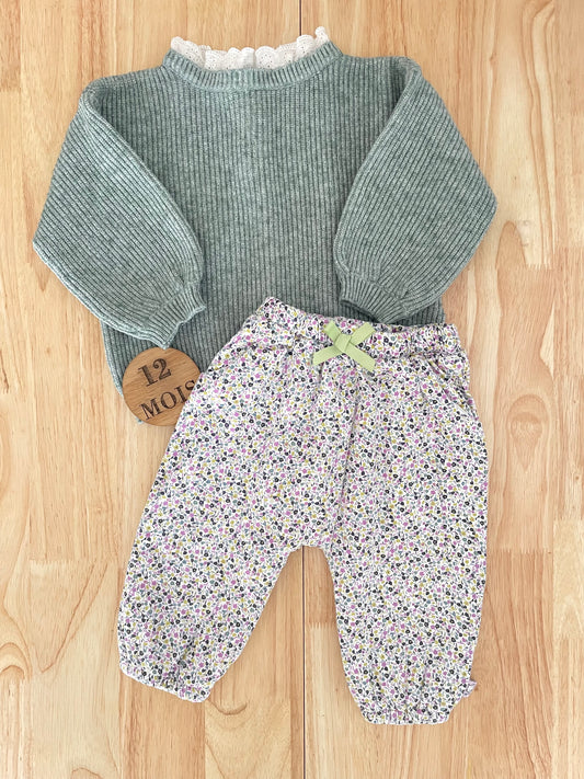 Ensemble pull en mailles et pantalon épais fleuri