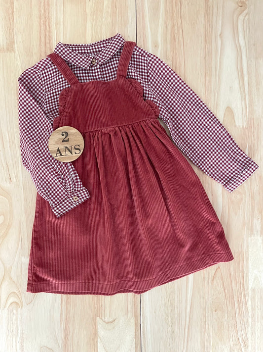 Ensemble chemisier vichy et robe velours
