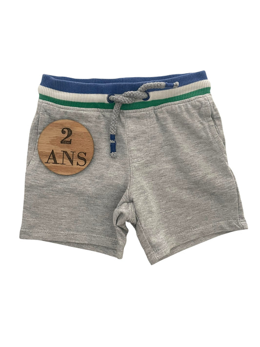 Short gris, DPAM