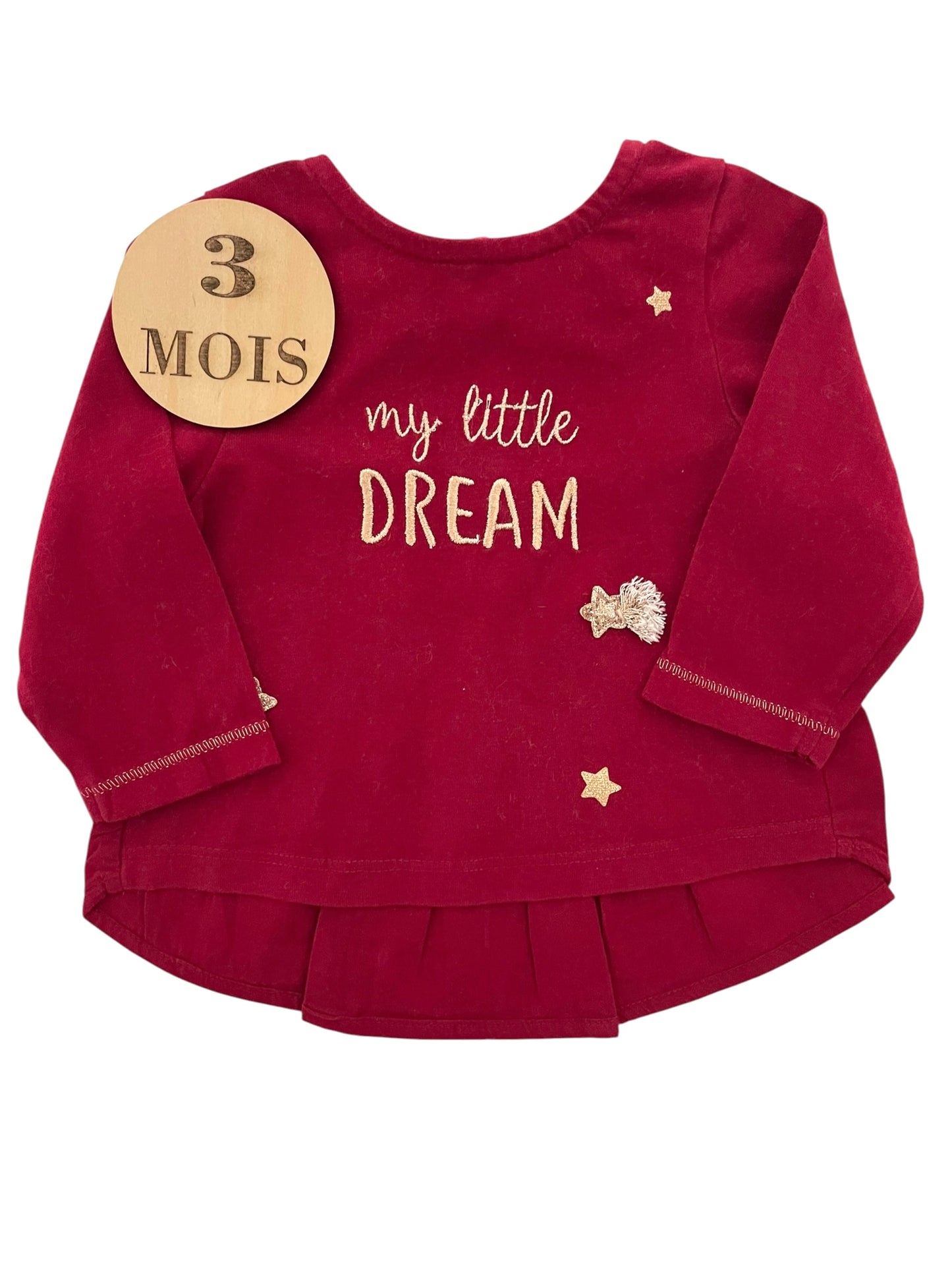 Tee-shirt rouge, TAO