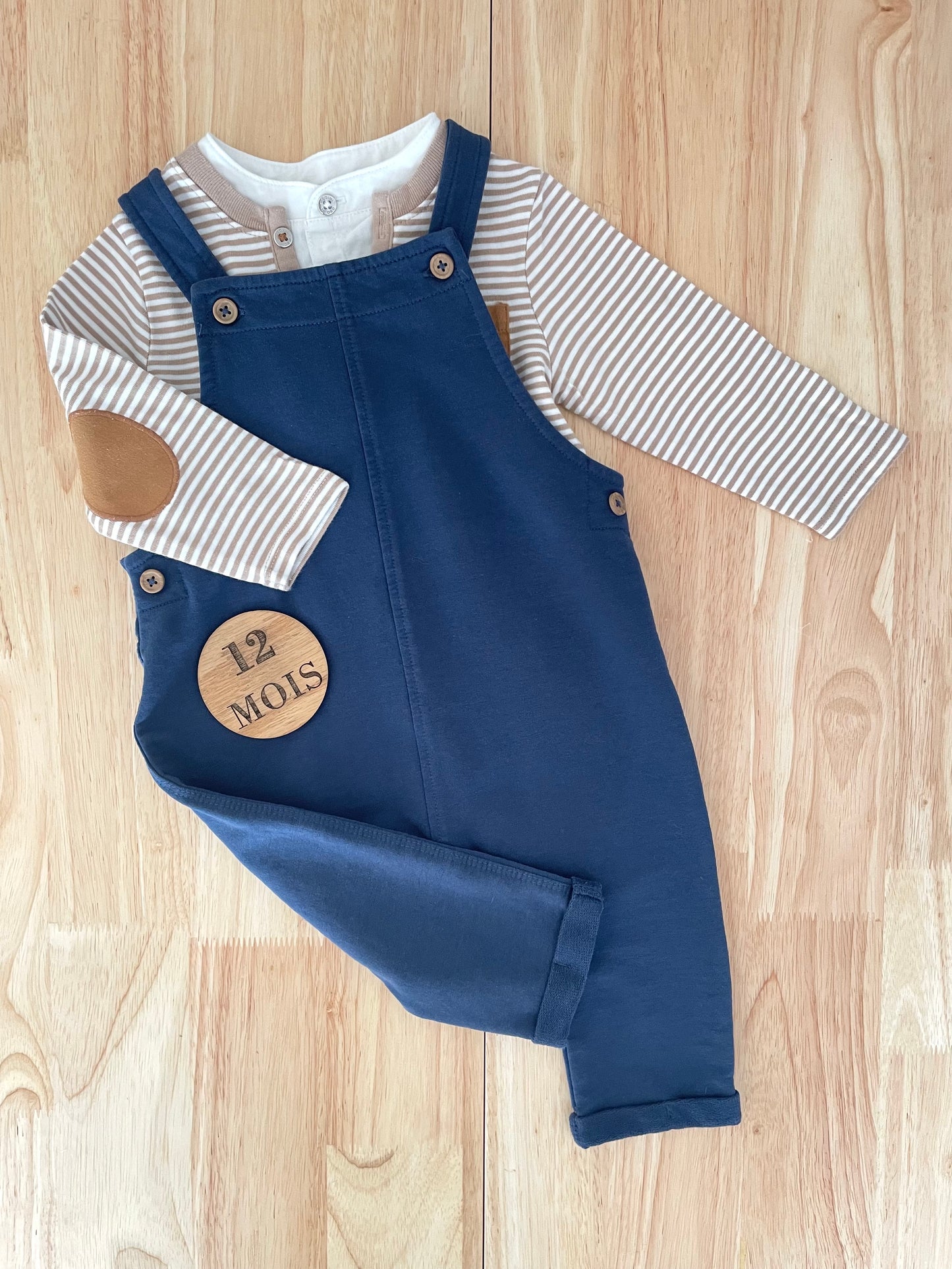 Ensemble tee-shirt rayé et salopette, 12 mois