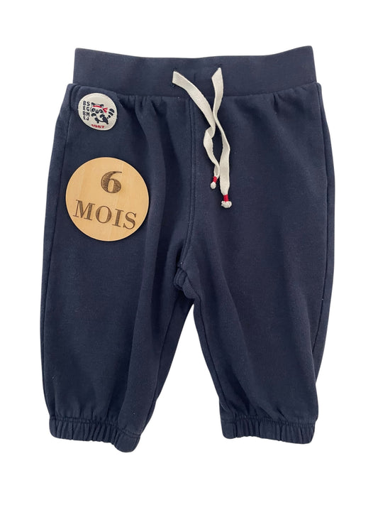 Jogging bleu-marine, Sergent Major