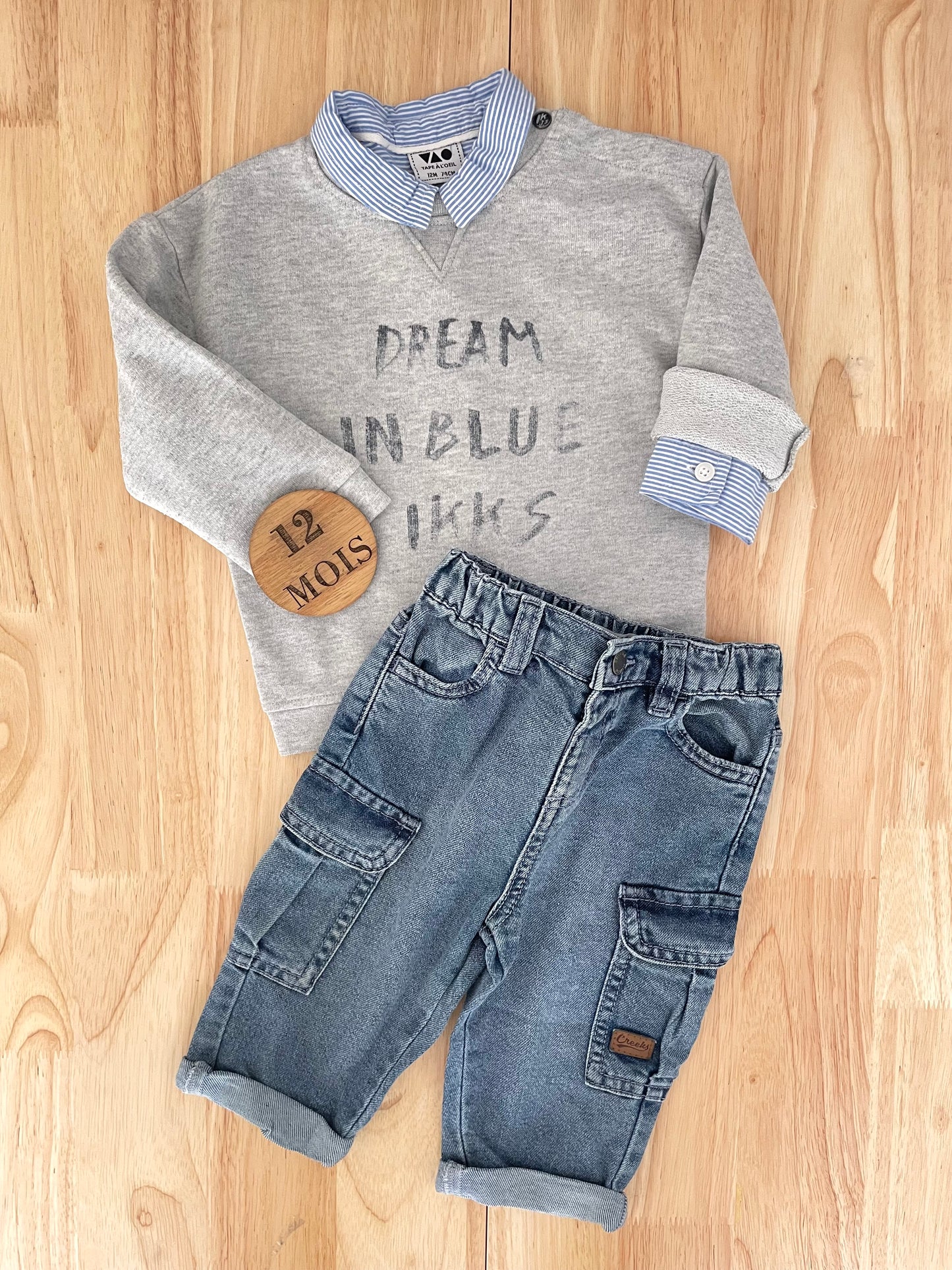 Ensemble sweat, chemise et jean