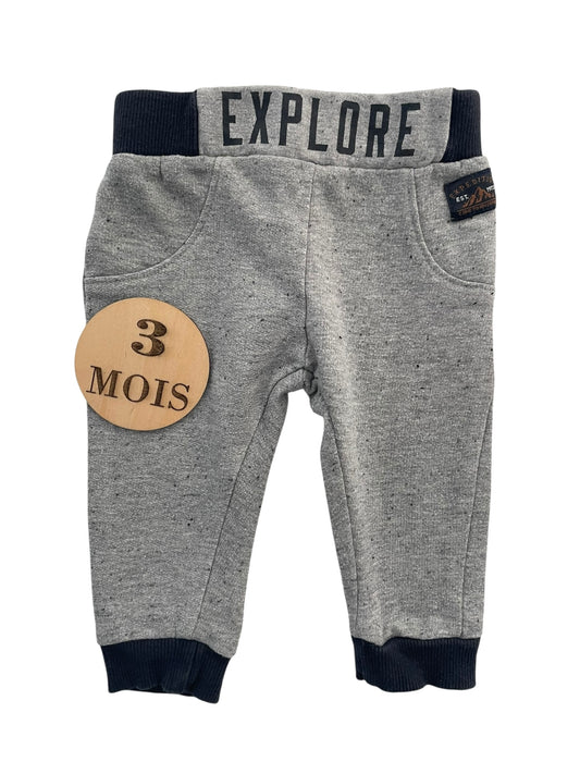 Jogging gris, Dirkje