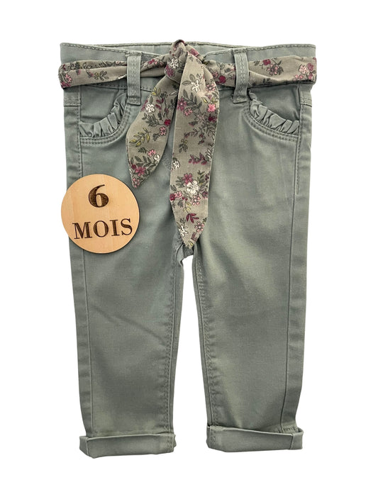 Pantalon kaki, ceinture fleurie, TAO