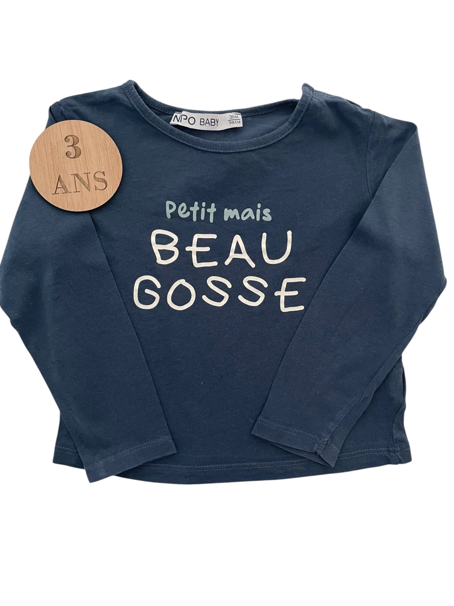 Tee-shirt bleu, NPO
